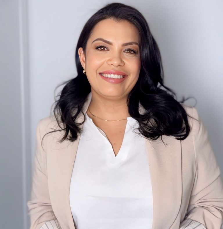 Portrait of Patrícia Sena, Therapist in Training