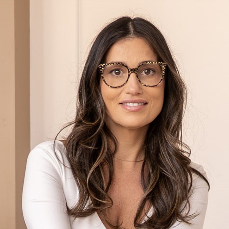 Portrait of Paula Zezza, Registered Psychotherapist